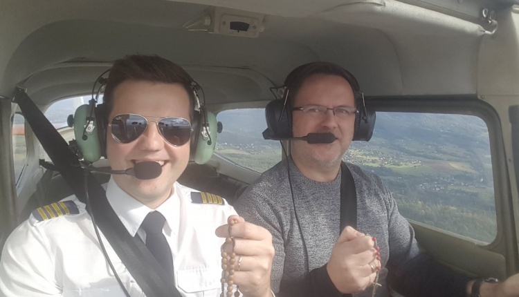 Różaniec do Granic, październik`2017 - pilot Piotr Loranc z kolegą